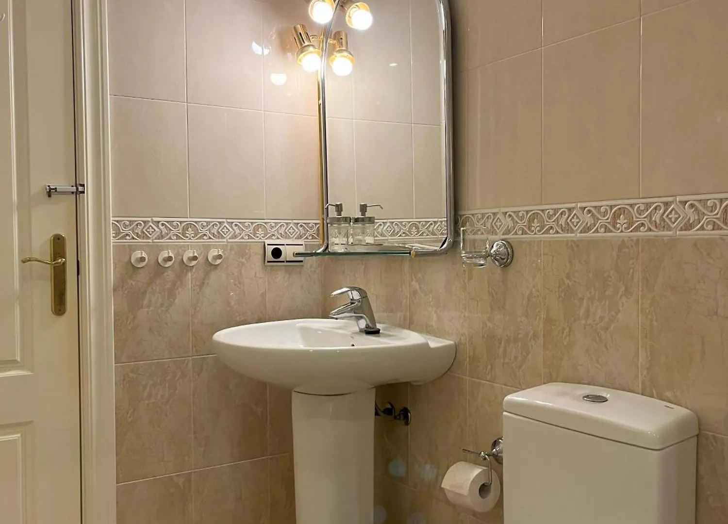 Casadeleon - Costadelsol Vacations & Remote Work Sitio de Calahonda 0*,  Spain